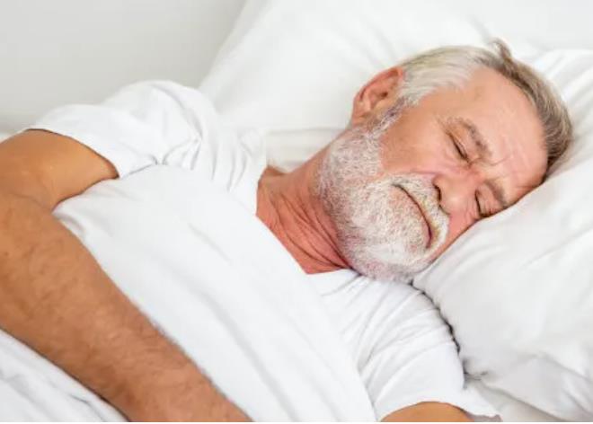 “8小时睡眠”的结论存在争议，50岁以后，最佳睡眠时间公布