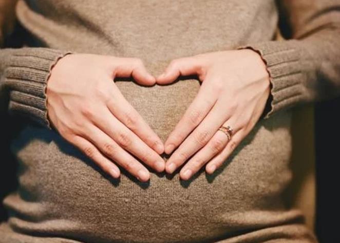 为什么在怀孕期间遵循健康饮食很重要？这对妊娠糖尿病有什么影响？