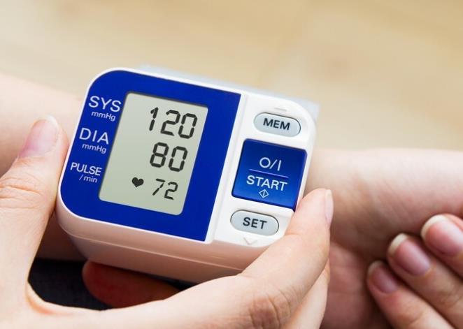 高血压降到多低才算正常？怎么吃降压药效果更好？医生告诉你答案