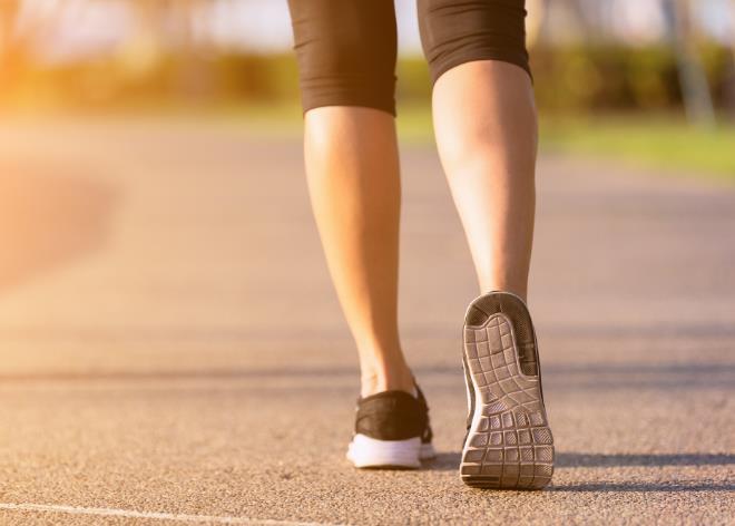 那些坚持走路锻炼的人，最后都怎么样了？可能避免这四种问题