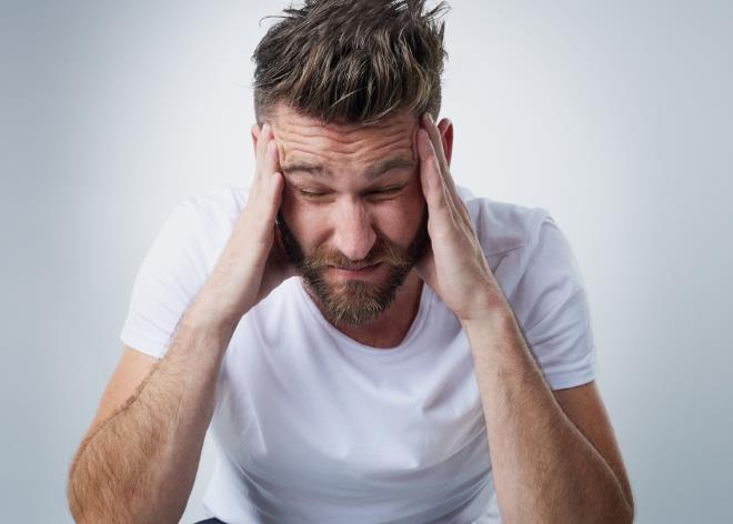 4种头痛问题，背后可能隐藏着疾病，不要忽视