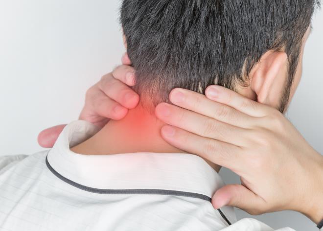摆脱颈部疼痛：6种让你感觉更好的方法，一一说明（上）